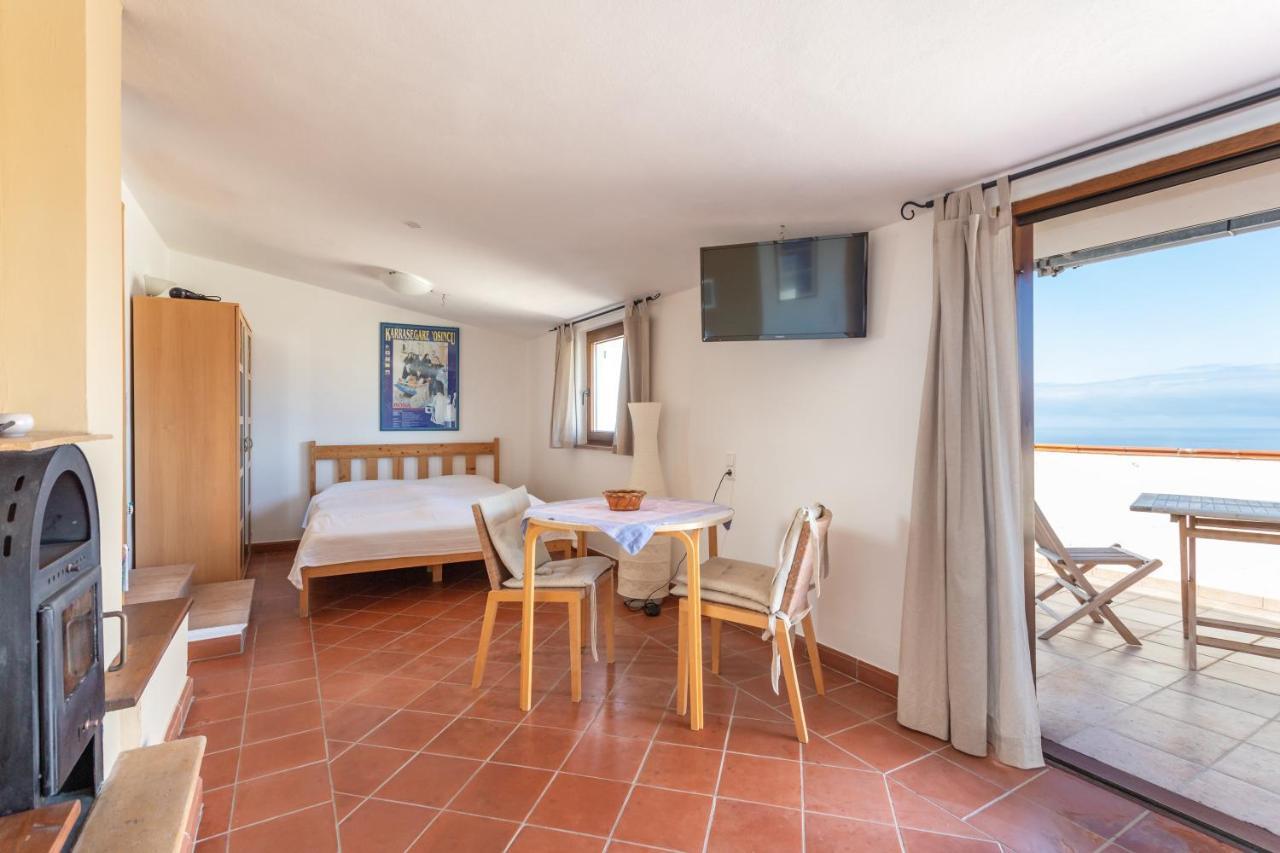 Casa Vista Mare Bosa/Magomadas מראה חיצוני תמונה